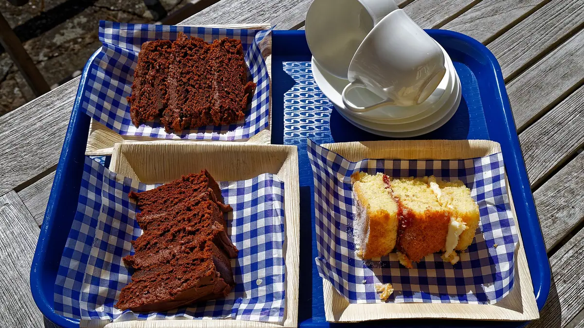Roshmalai Sweets & Cakes – cake shop in Bethnal Green, London